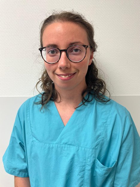 Jana Haag, Auszubildende