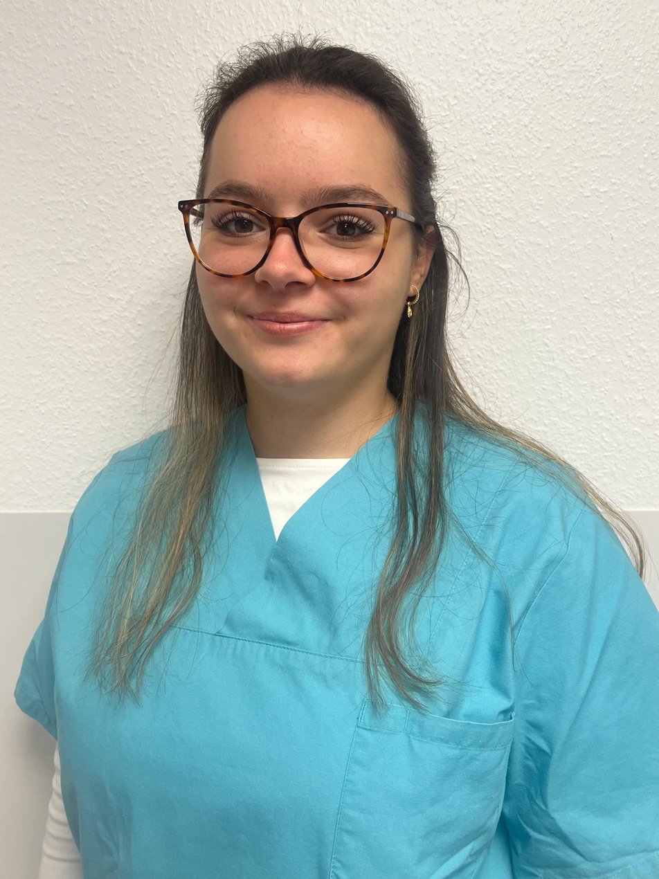 Emily Radu, Auszubildende zur Medizinischen Fachangestellten Emily Radu, Auszubildende zur Medizinischen Fachangestellten